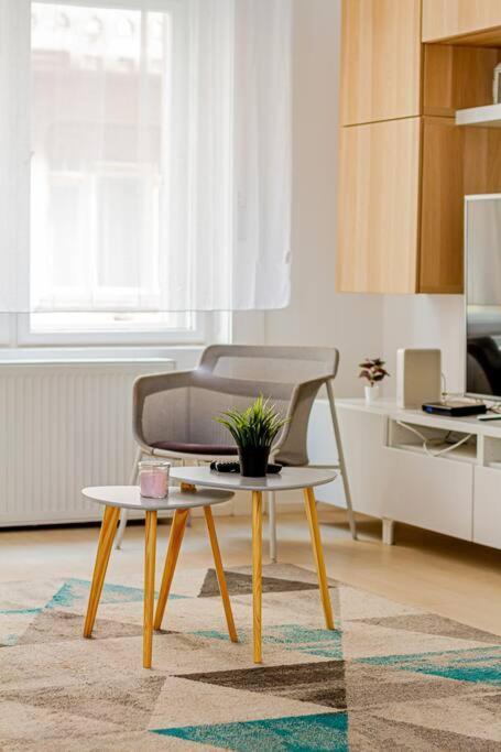 Luminous Design Apartment - W18 Budapeszt Zewnętrze zdjęcie